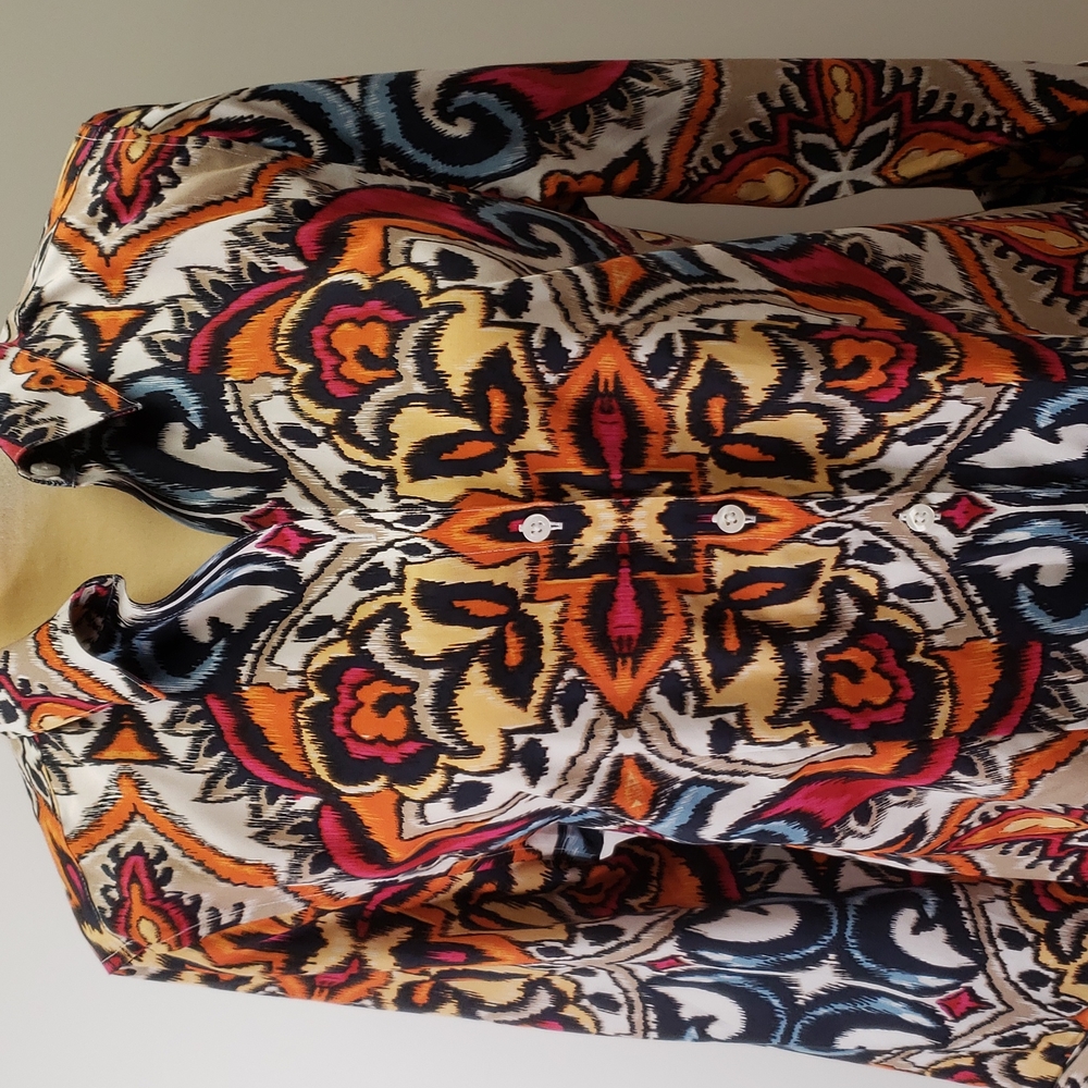 Chico's size 1 brightly colored button down shirt.  F39 - Picture 2 of 9